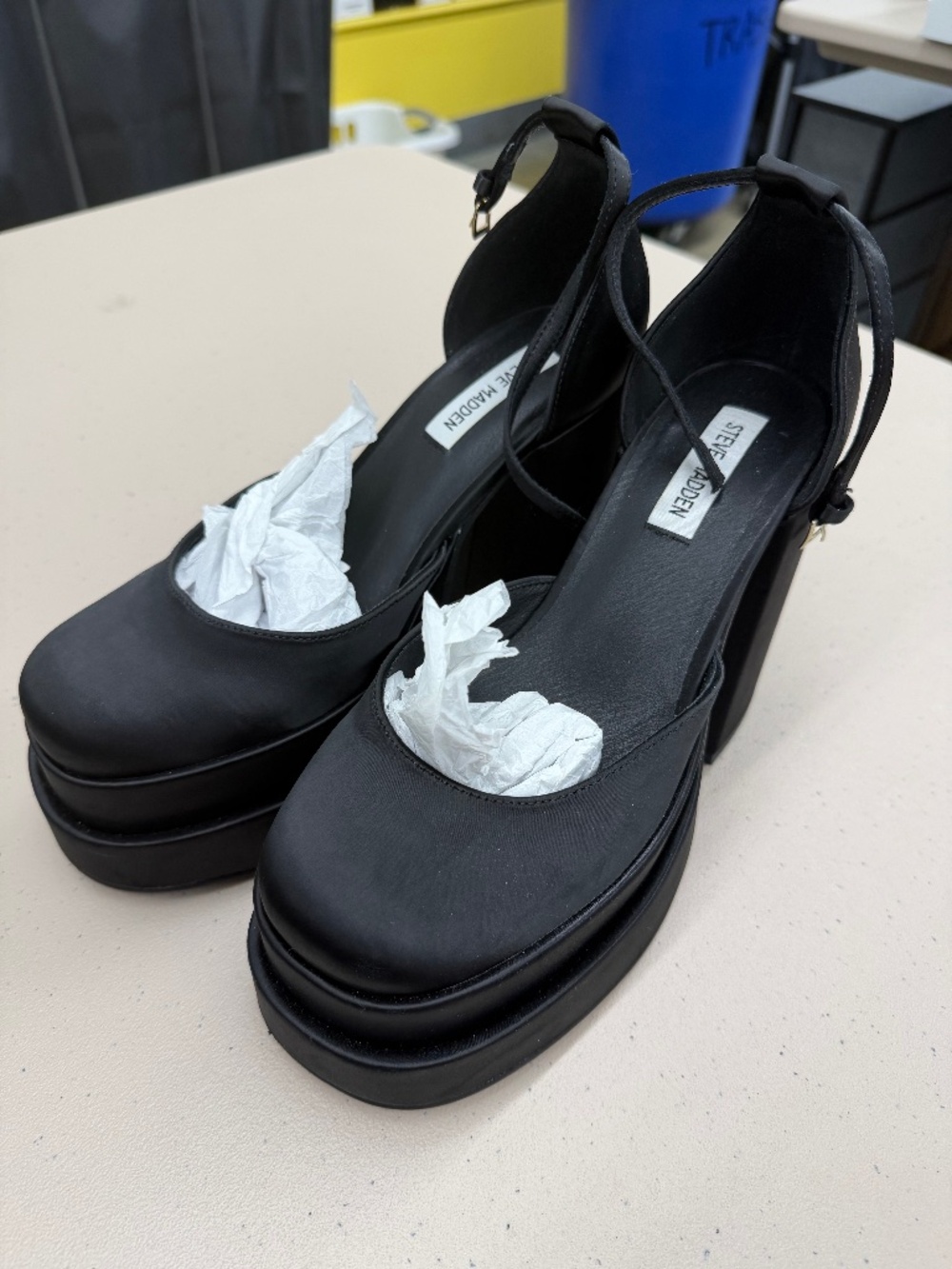 Steve Madden CHARLIZE Platform Heel